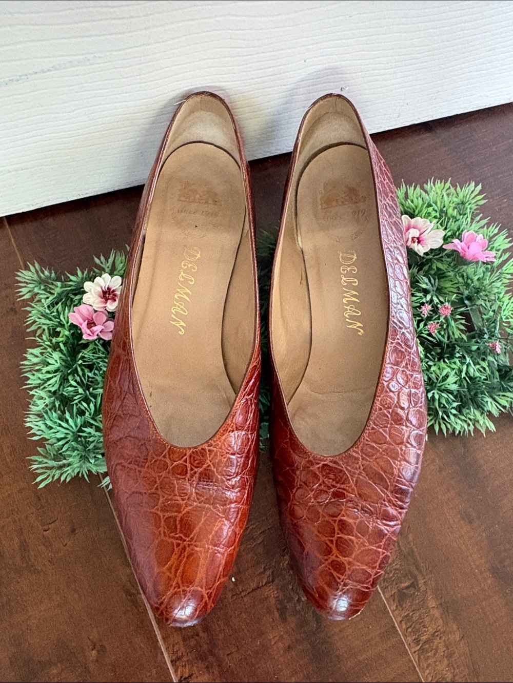 Delman Women's Croc-Embossed Chestnut Leather Flats